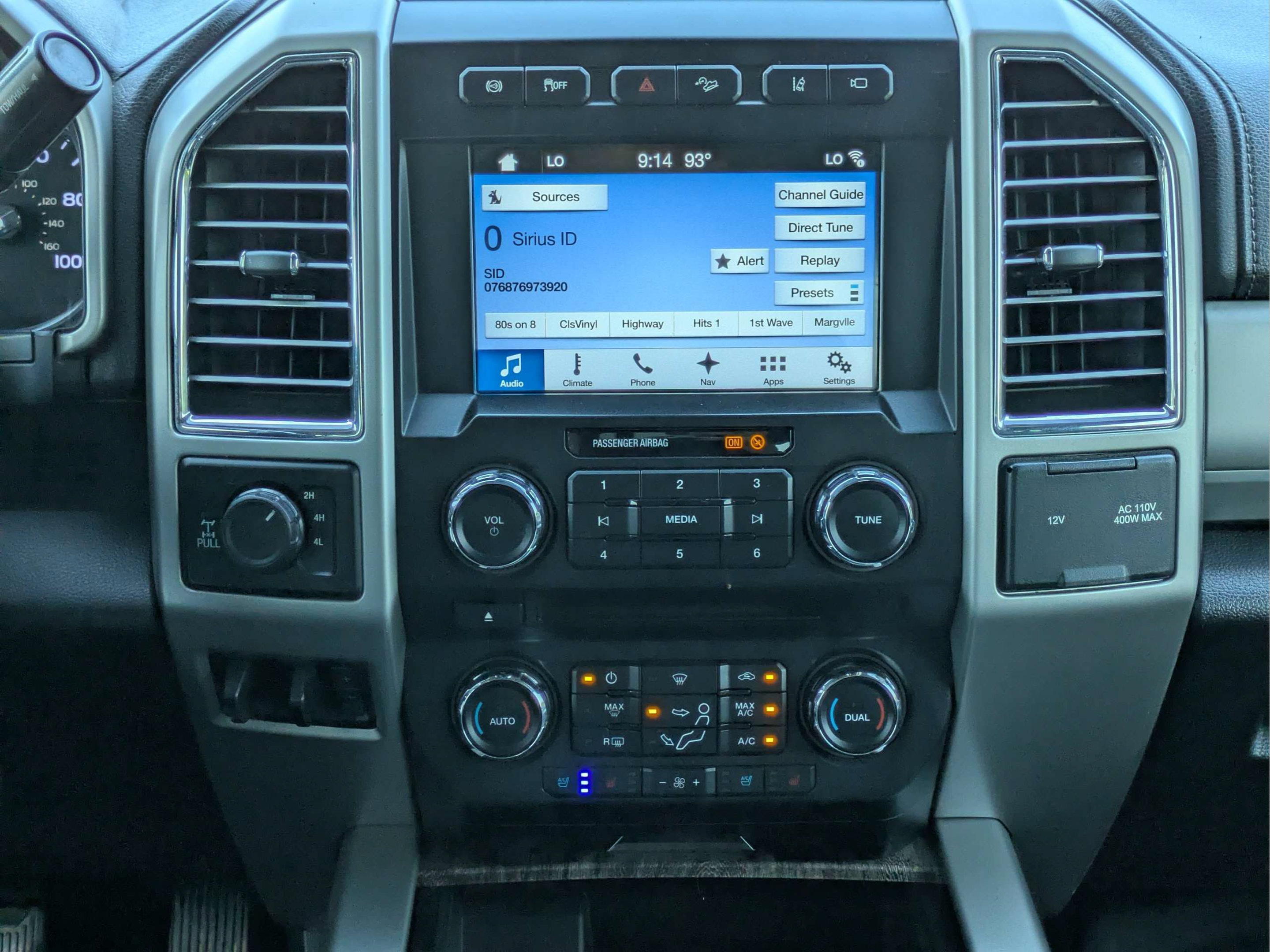 Used 2017 Ford F350 Lariat w/ Tow Technology Bundle AWD/4WD image 15