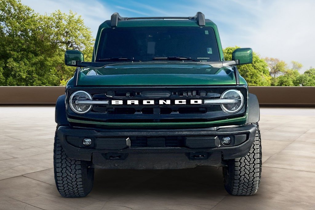 Used 2025 Ford Bronco Outer Banks w/ Sasquatch Package AWD/4WD image 3