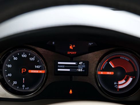 Used 2012 Fisker Karma EcoSport image 18