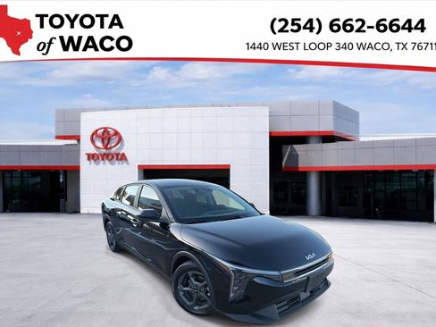 Used 2025 Kia K4 FWD image 1