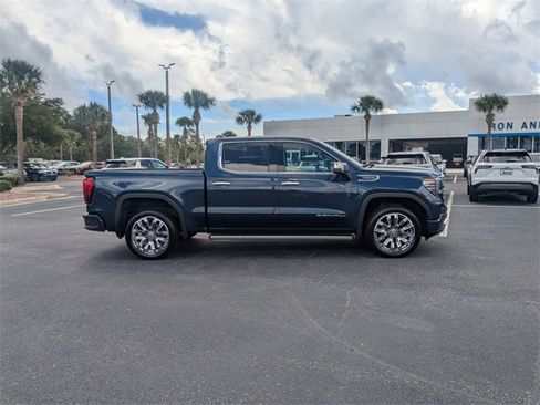 Used 2022 GMC Sierra 1500 Denali w/ Denali Reserve Package image 2