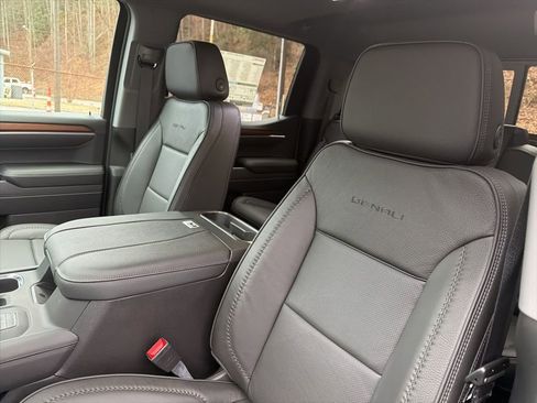 New 2026 GMC Sierra 1500 Denali w/ Denali Reserve Package image 9