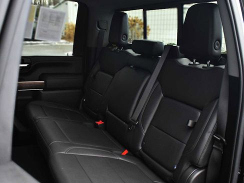 Used 2023 Chevrolet Silverado 2500 LT w/ Z71 Chrome Sport Edition image 11