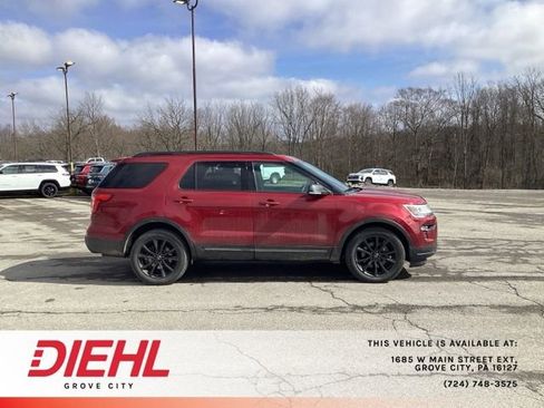 Used 2018 Ford Explorer XLT w/ Equipment Group 202A image 8