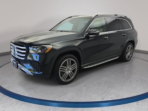 Used 2024 Mercedes-Benz GLS 450 4MATIC image 1