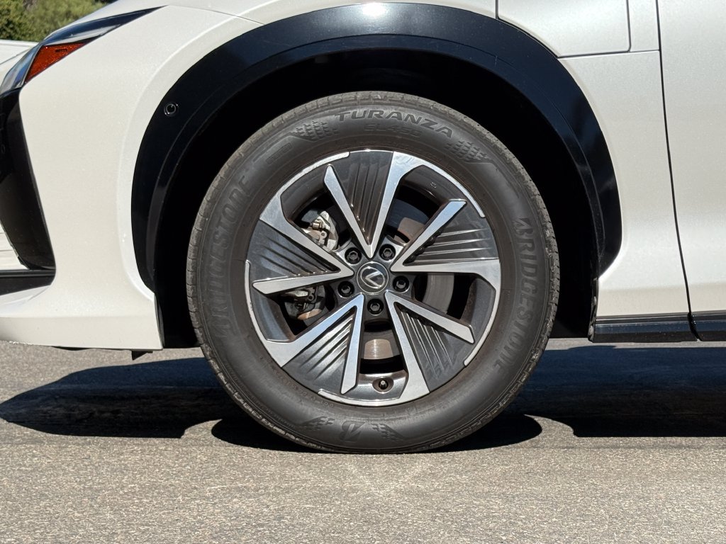 Used 2023 Lexus RZ 450e Premium w/ Technology Package AWD/4WD image 6