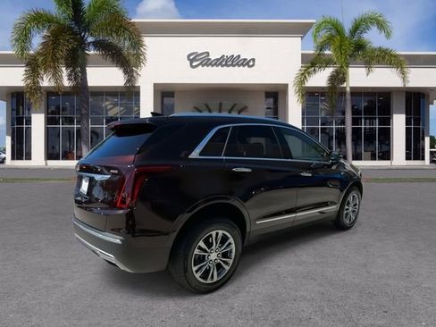 Used 2021 Cadillac XT5 Premium Luxury image 14