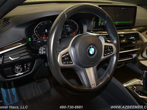 Used 2022 BMW 530i w/ M Sport Package image 28