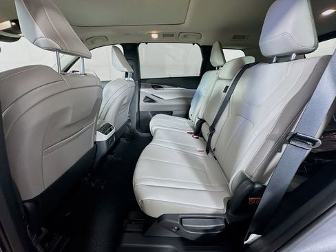 New 2026 INFINITI QX60 Luxe image 29