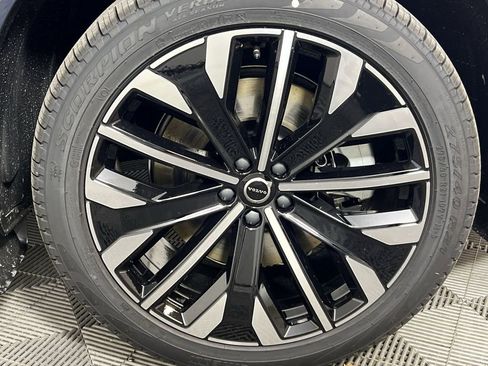 New 2026 Volvo XC90 T8 Ultra w/ Protection Package image 16