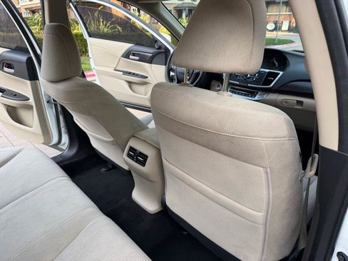 Used 2015 Honda Accord EX image 60