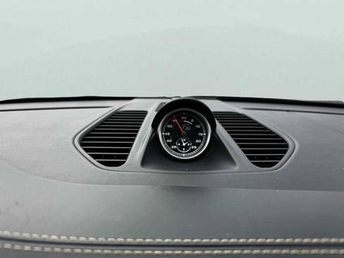 Used 2019 Porsche 911 Targa 4 AWD/4WD image 34