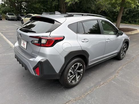 Used 2024 Subaru Crosstrek 2.0i Premium AWD/4WD image 8