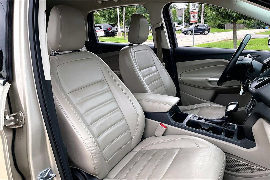 Used 2018 Ford Escape SEL AWD/4WD image 27