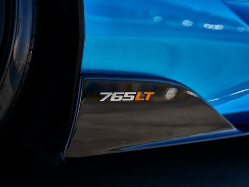 Used 2021 McLaren 765LT Base image 12