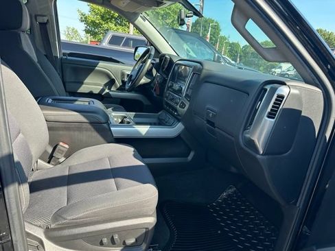 Used 2017 Chevrolet Silverado 1500 LT w/ Midnight Edition AWD/4WD image 25