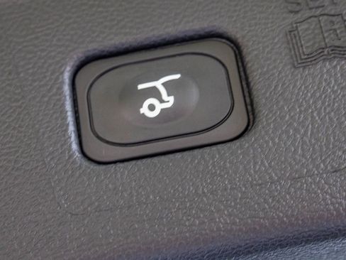 New 2024 Ford Edge SEL w/ Convenience Package image 34