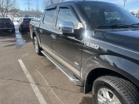 Used 2017 Ford F150 XLT w/ Equipment Group 302A Luxury image 9