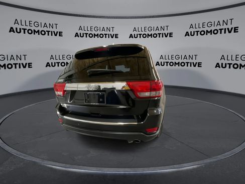 Used 2011 Jeep Grand Cherokee Limited AWD/4WD image 9
