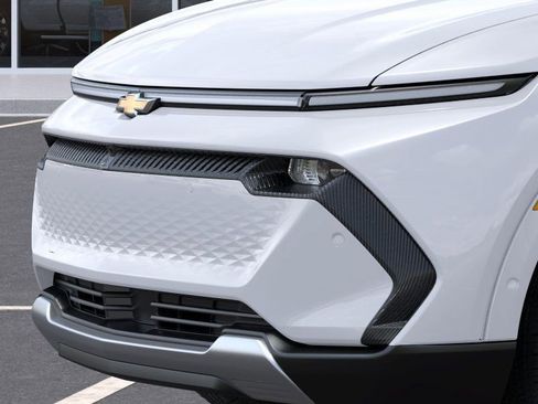 Certified 2025 Chevrolet Equinox EV LT w/ Convenience Package image 13