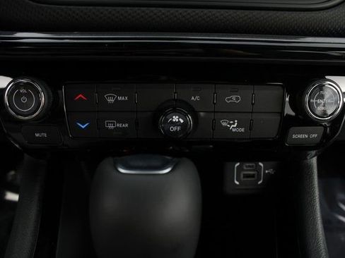 New 2026 Jeep Compass Latitude image 6