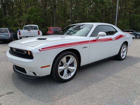 Used 2015 Dodge Challenger R/T Plus image 8