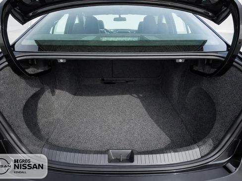 Used 2024 Volkswagen Jetta SE FWD image 14