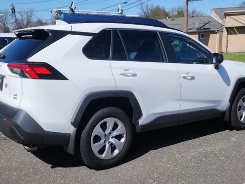 Used 2020 Toyota RAV4 LE w/ All Weather Liner Package image 5