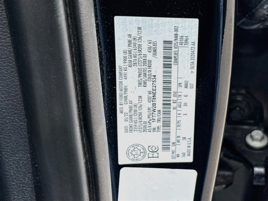 Certified 2022 Ford F250 Lariat w/ Black Appearance Package AWD/4WD image 32