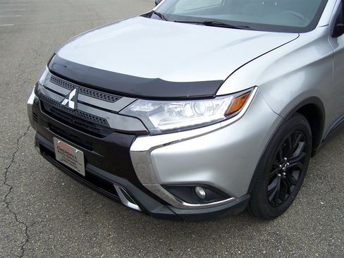 Used 2019 Mitsubishi Outlander LE image 16