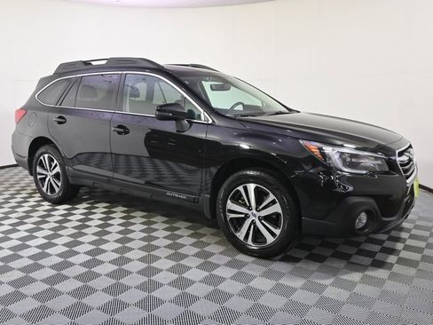 Used 2018 Subaru Outback 2.5i Limited image 8