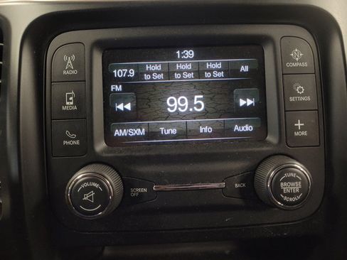 Used 2018 Jeep Cherokee Latitude FWD image 25