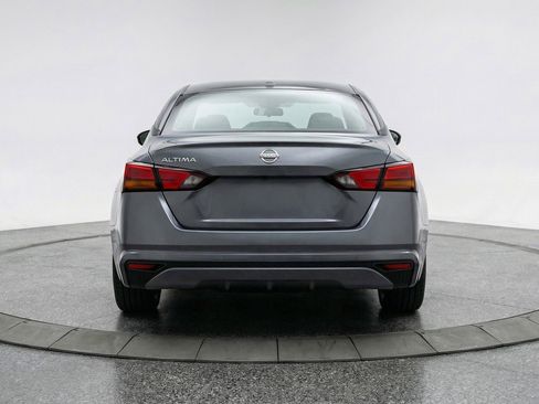 Used 2025 Nissan Altima 2.5 SV image 7