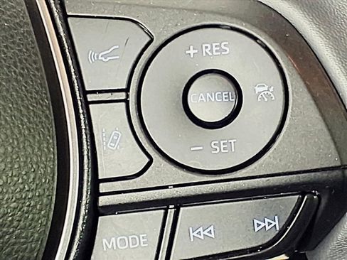 Used 2022 Toyota Corolla SE image 17