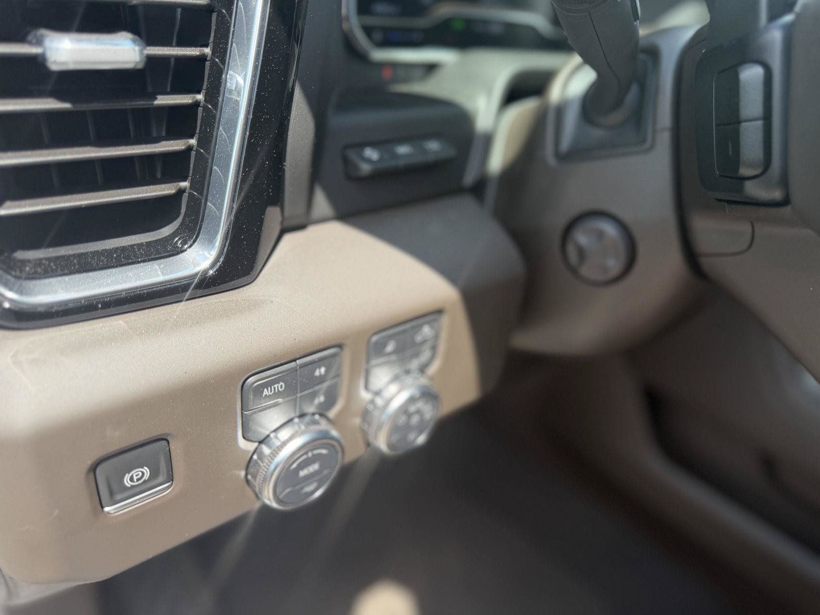 Used 2024 GMC Sierra 1500 Denali w/ Denali Reserve Package AWD/4WD image 11
