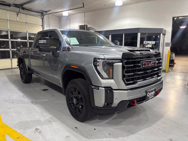 Used 2025 GMC Sierra 2500 AT4 AWD/4WD image 4