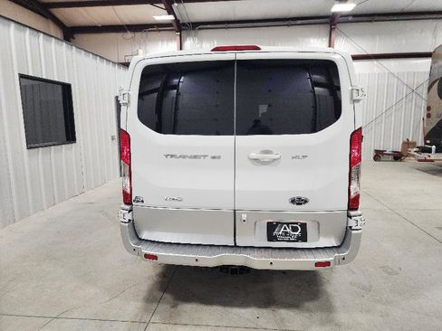 Used 2017 Ford Transit 150 XLT image 8