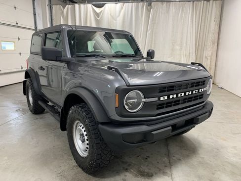 Used 2022 Ford Bronco 2-Door AWD/4WD image 13