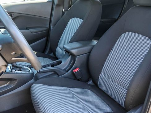 Used 2023 Hyundai Kona SE FWD image 10