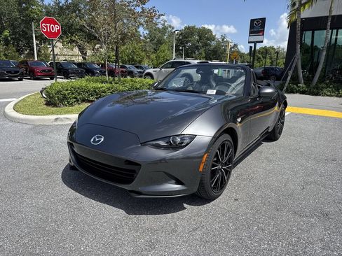 New 2026 MAZDA MX-5 Miata Grand Touring RWD image 9