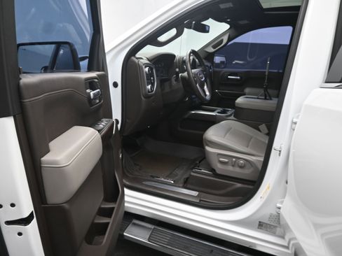 Used 2022 GMC Sierra 1500 SLT w/ SLT Premium Plus Package image 11