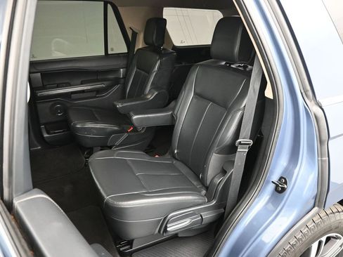 Used 2023 Ford Expedition XLT image 25