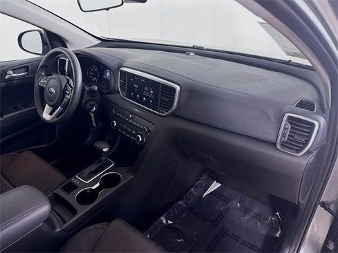Certified 2022 Kia Sportage LX image 29
