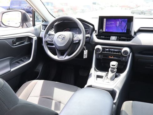 Used 2025 Toyota RAV4 LE FWD image 12