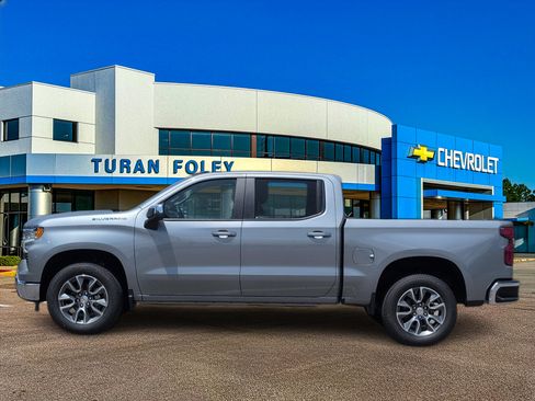 New 2026 Chevrolet Silverado 1500 LT w/ Leather Package RWD image 2