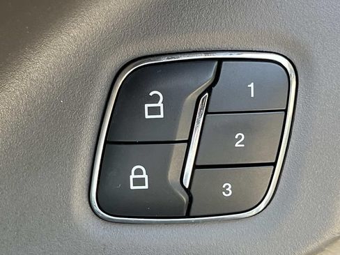 Used 2019 Ford Expedition Max Limited w/ Driver Assistance Package RWD image 35