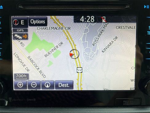 Used 2017 Toyota Sienna XLE Premium image 19