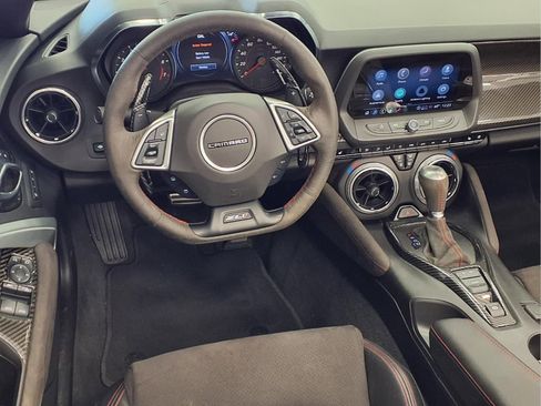 Used 2022 Chevrolet Camaro ZL1 RWD image 4