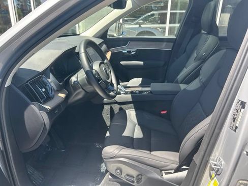 Certified 2025 Volvo XC90 B6 Plus AWD/4WD image 22