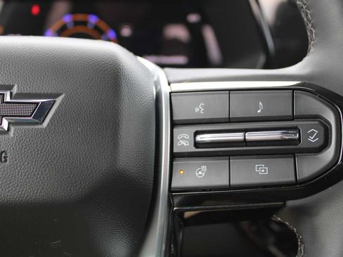 Used 2026 Chevrolet Colorado ZR2 w/ Technology Package image 13